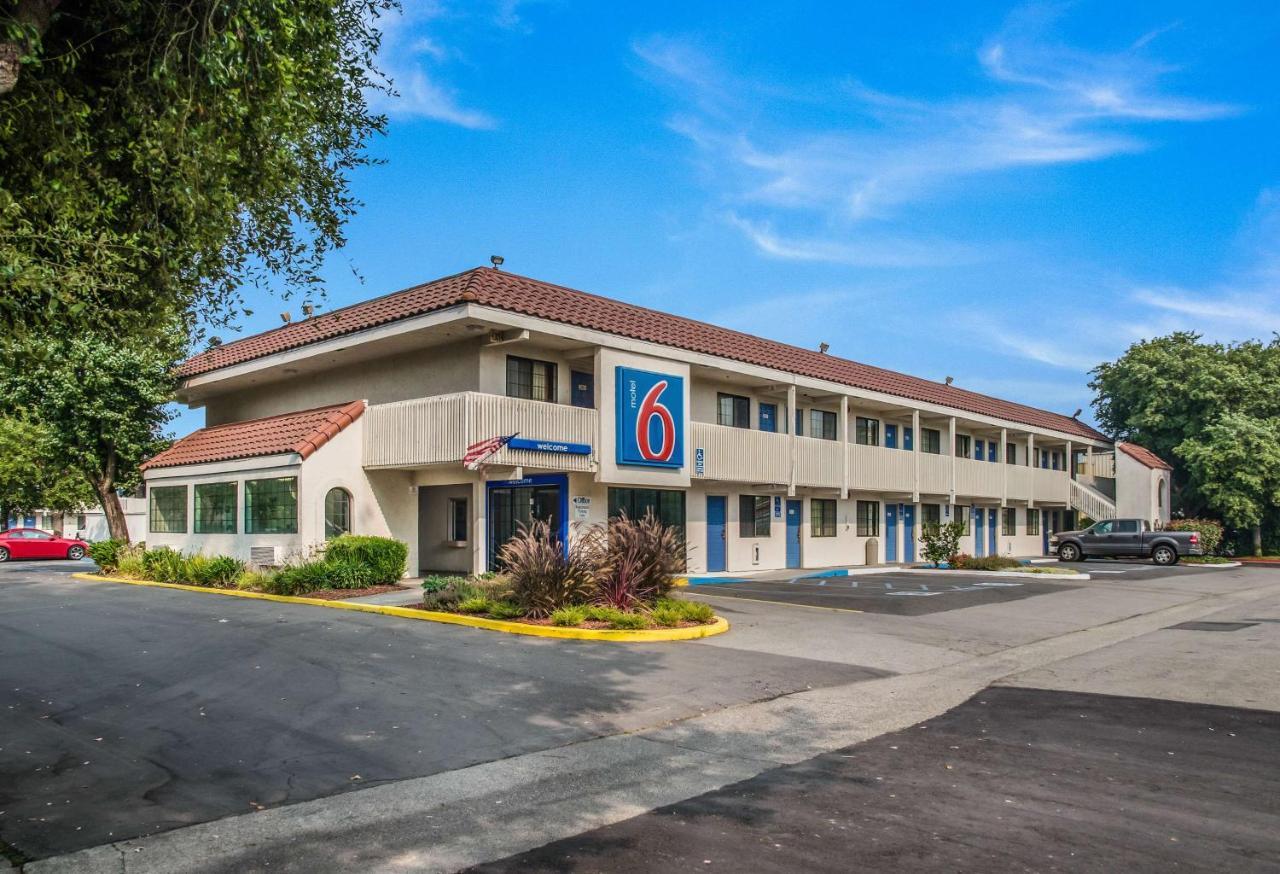 Motel 6-Petaluma, Ca Екстер'єр фото