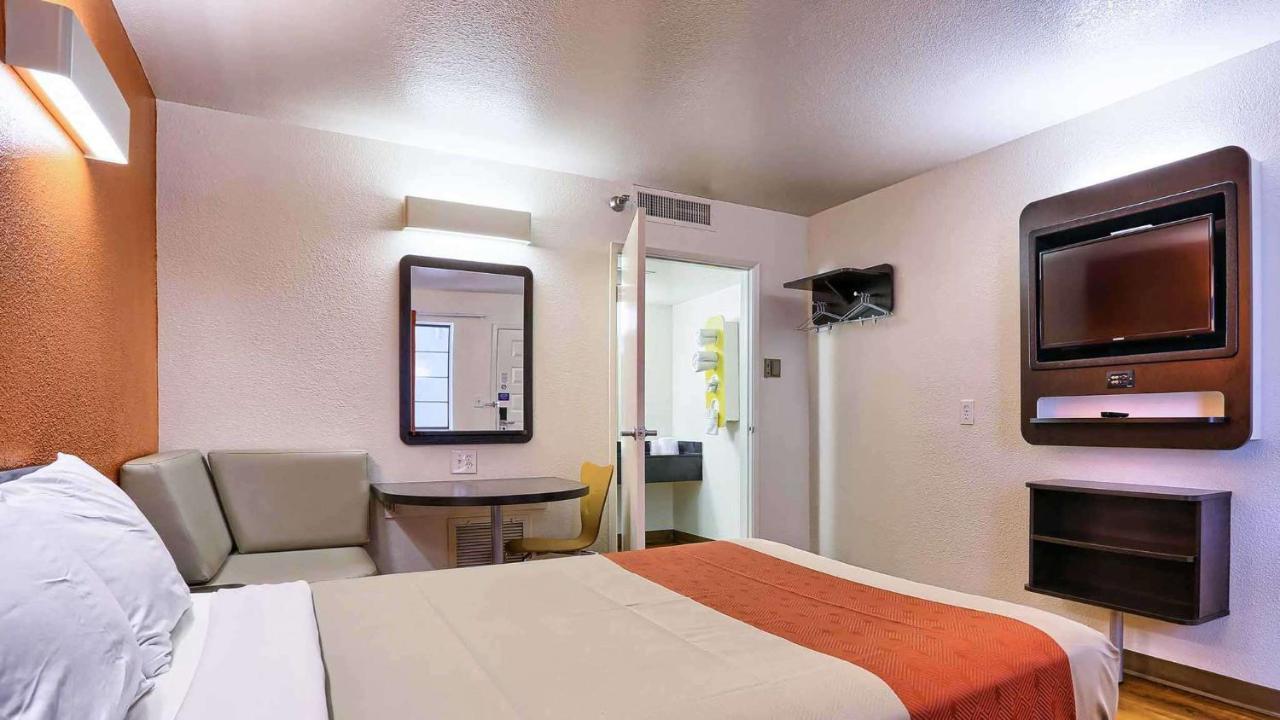 Motel 6-Petaluma, Ca Екстер'єр фото