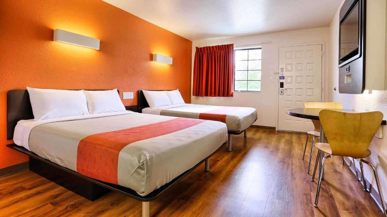 Motel 6-Petaluma, Ca Екстер'єр фото