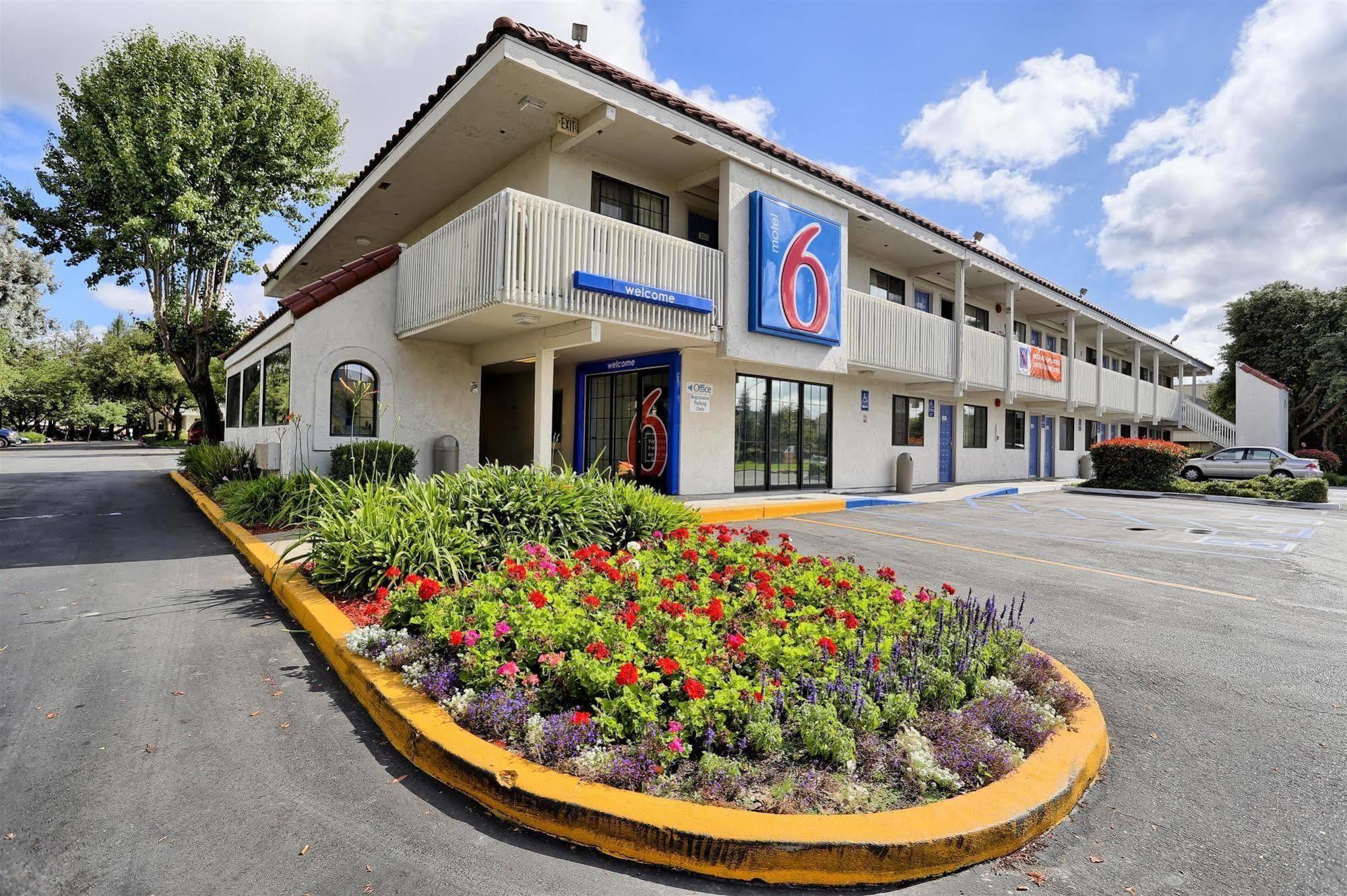 Motel 6-Petaluma, Ca Екстер'єр фото